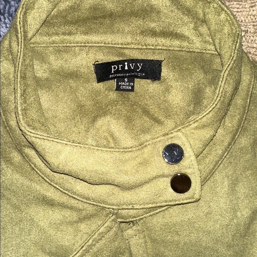 Privy Olive Velvet Jacket - Picture 9 of 10